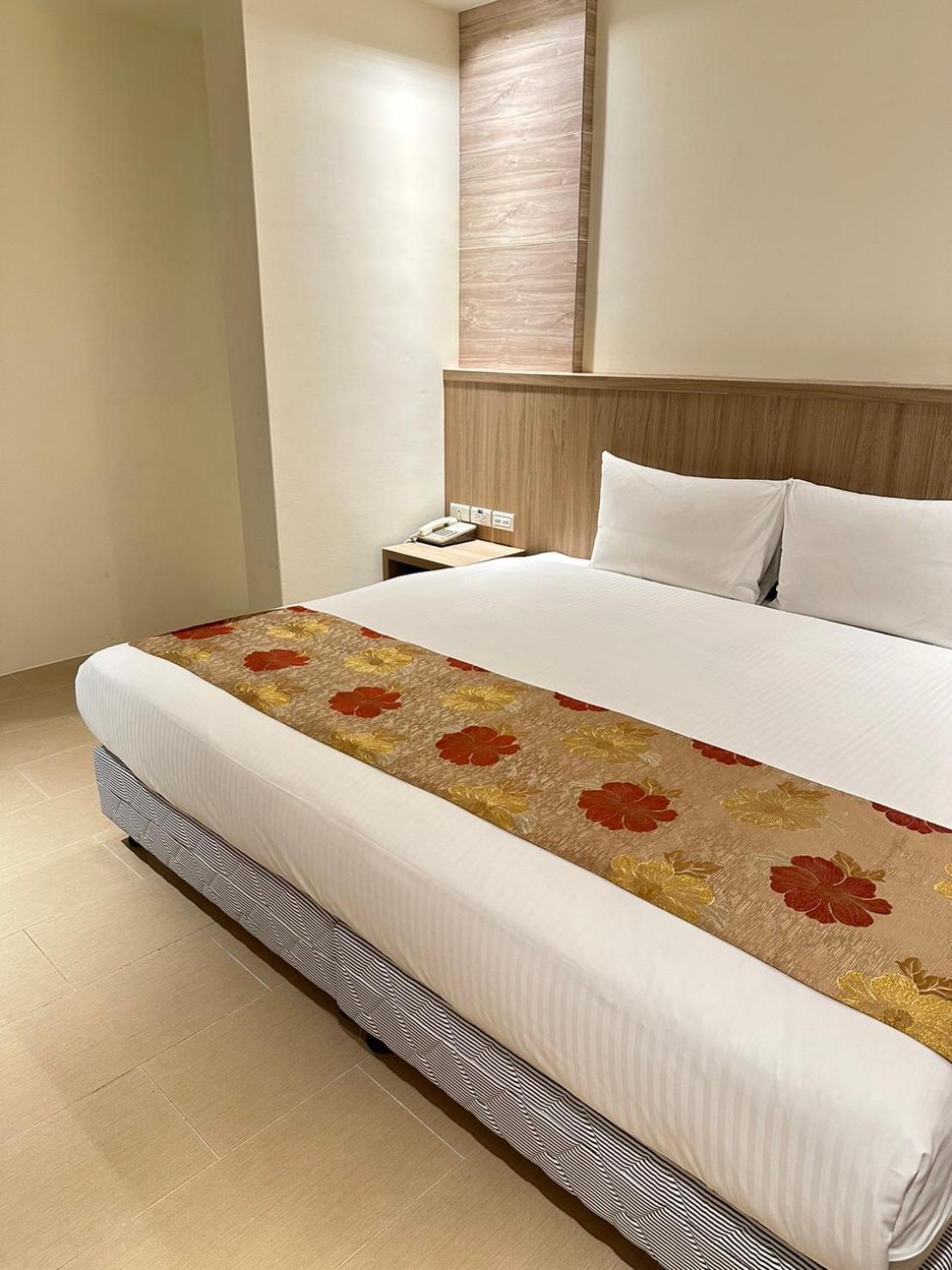 East Town 26 Hotel Hualian Zewnętrze zdjęcie