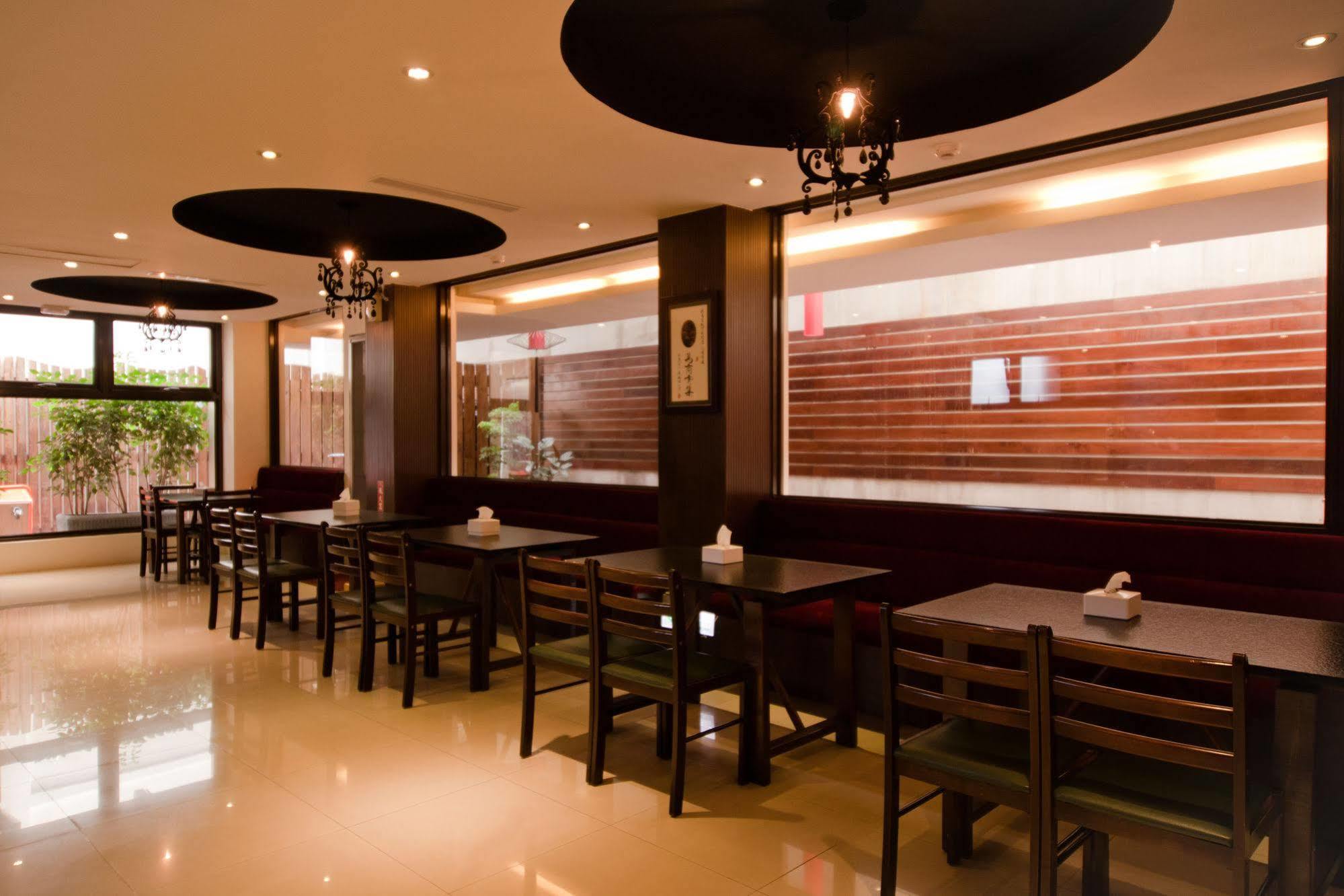 East Town 26 Hotel Hualian Zewnętrze zdjęcie