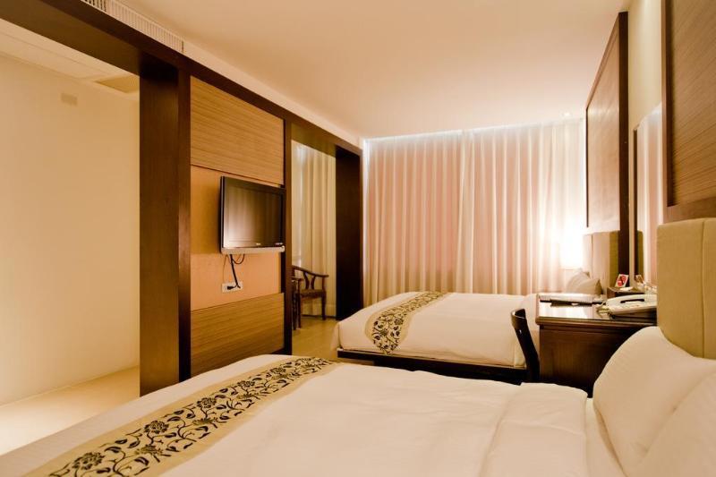 East Town 26 Hotel Hualian Zewnętrze zdjęcie